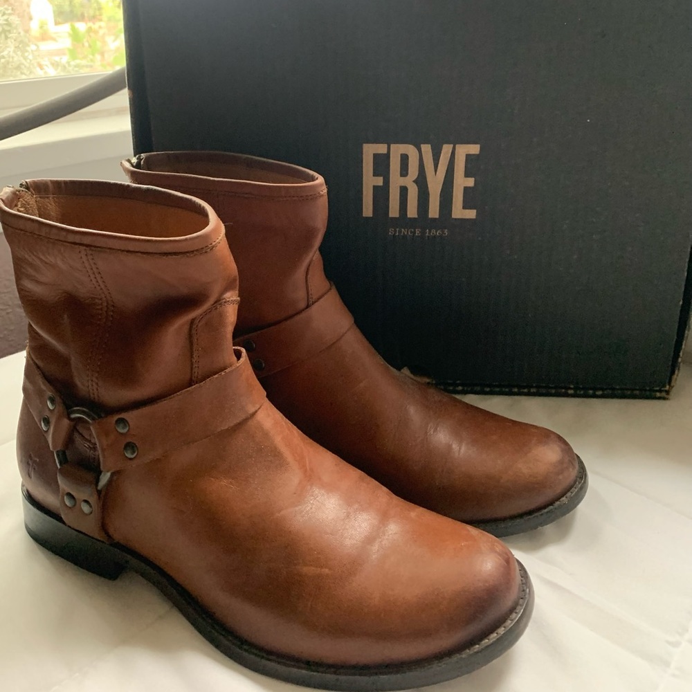 Frye Phillip harness short boot